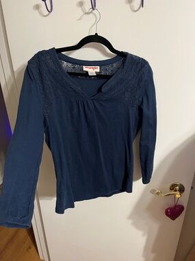 💜 Large Wrangler Women's Dark Navy Long Sleeve Lace Yoke Tee